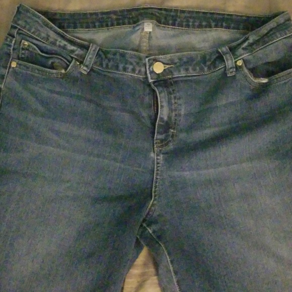 Jennifer Lopez Denim - Jennifer Lopez Jeans 18 SHORT